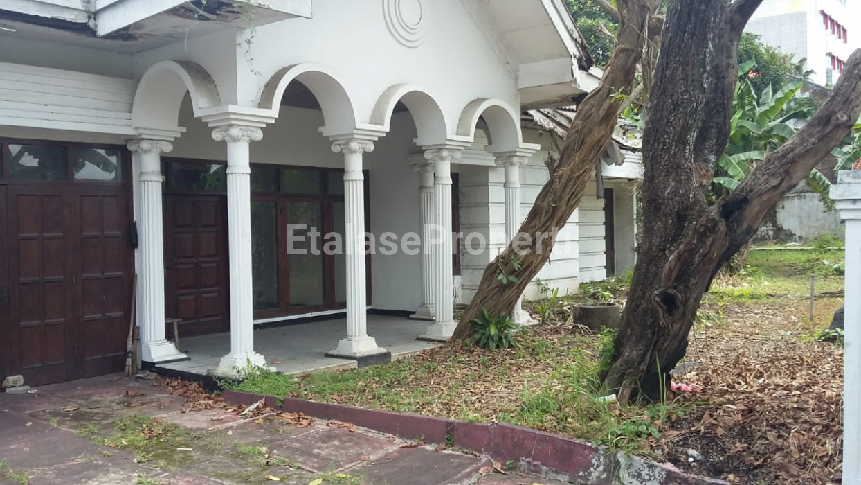 Foto properti Dijual Rumah Hitung Tanah Di Gayungan Surabaya Selatan 1