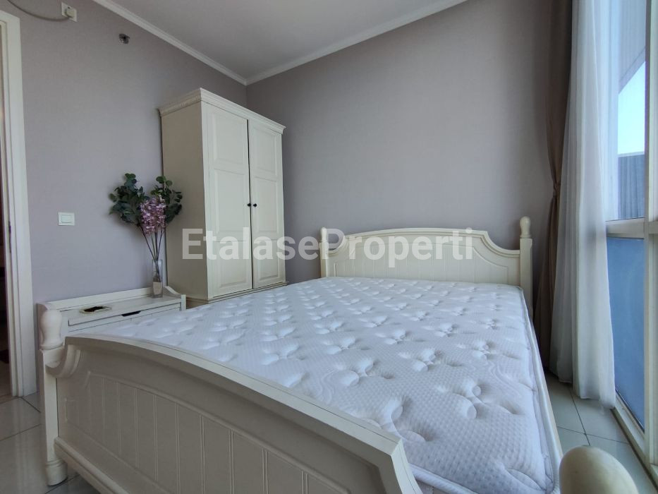 Foto properti Disewakan 2 BR Balkon Via Ciputra World Surabaya Full Furnish Siap Huni! 3
