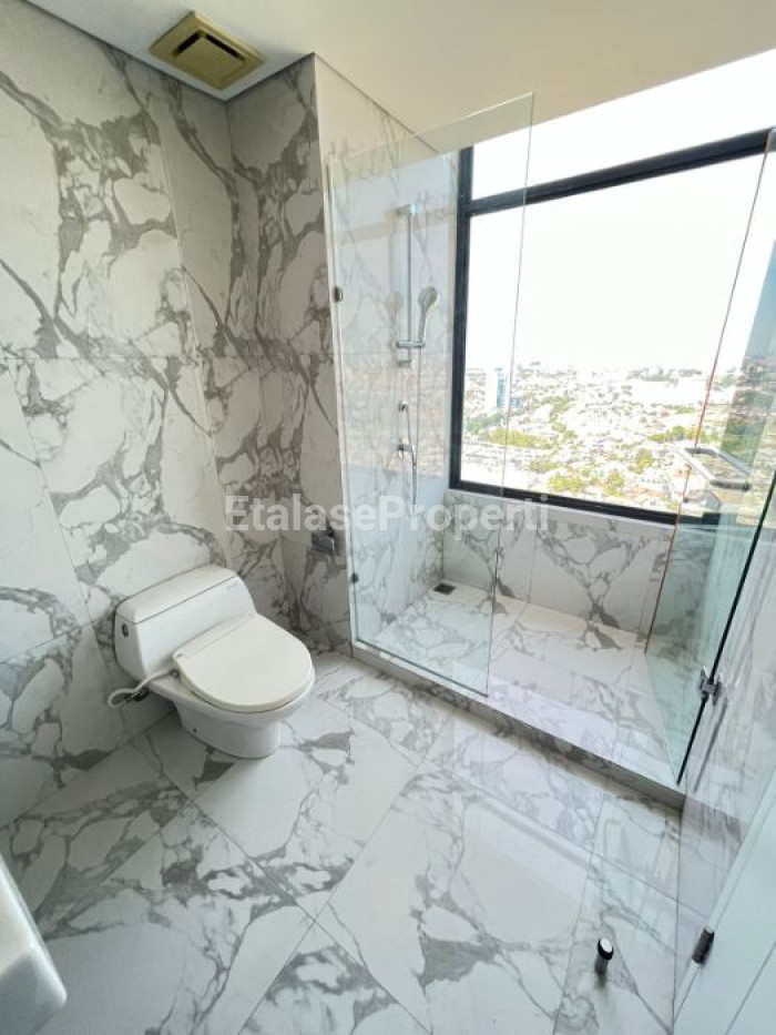 Foto properti Dijual 4 BR Voila Ciputra World Surabaya Baru Belum Pernah Ditempati Kosongan! 5