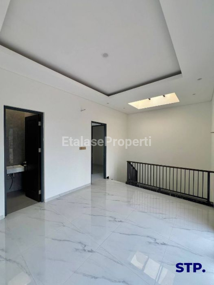 Foto properti 3 Unit! Townhouse Mewah 3 Lantai Di Pakis Tirtoasri Tipe Typical 7