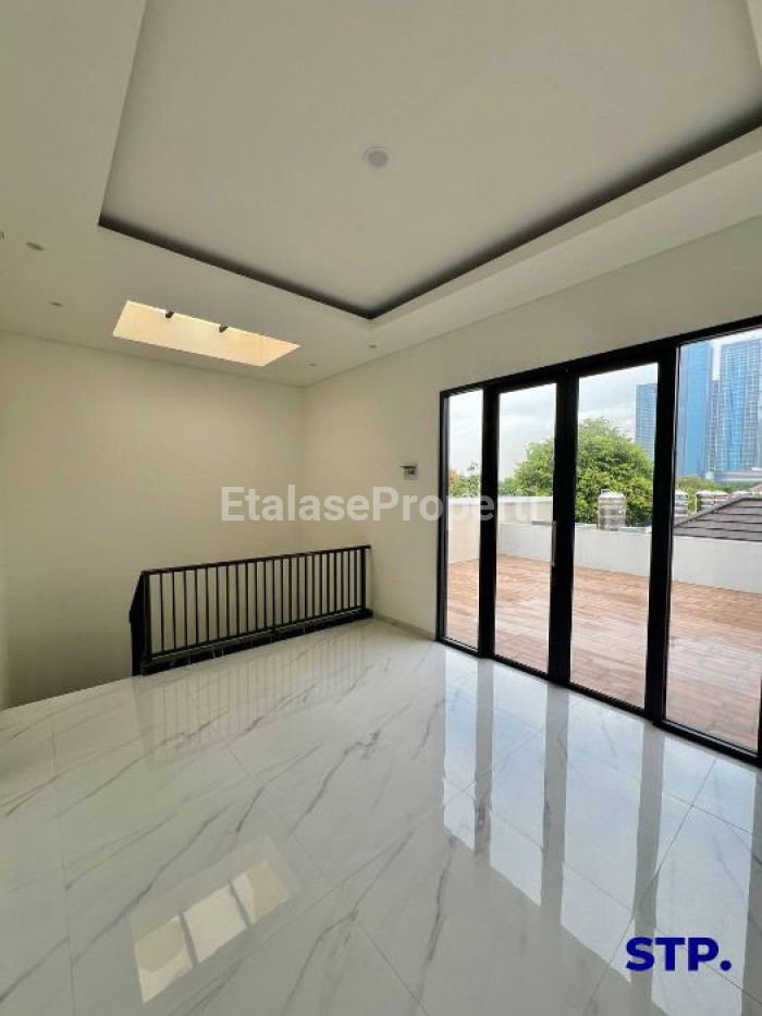 Foto properti 3 Unit! Townhouse Mewah 3 Lantai Di Pakis Tirtoasri Tipe Typical 9