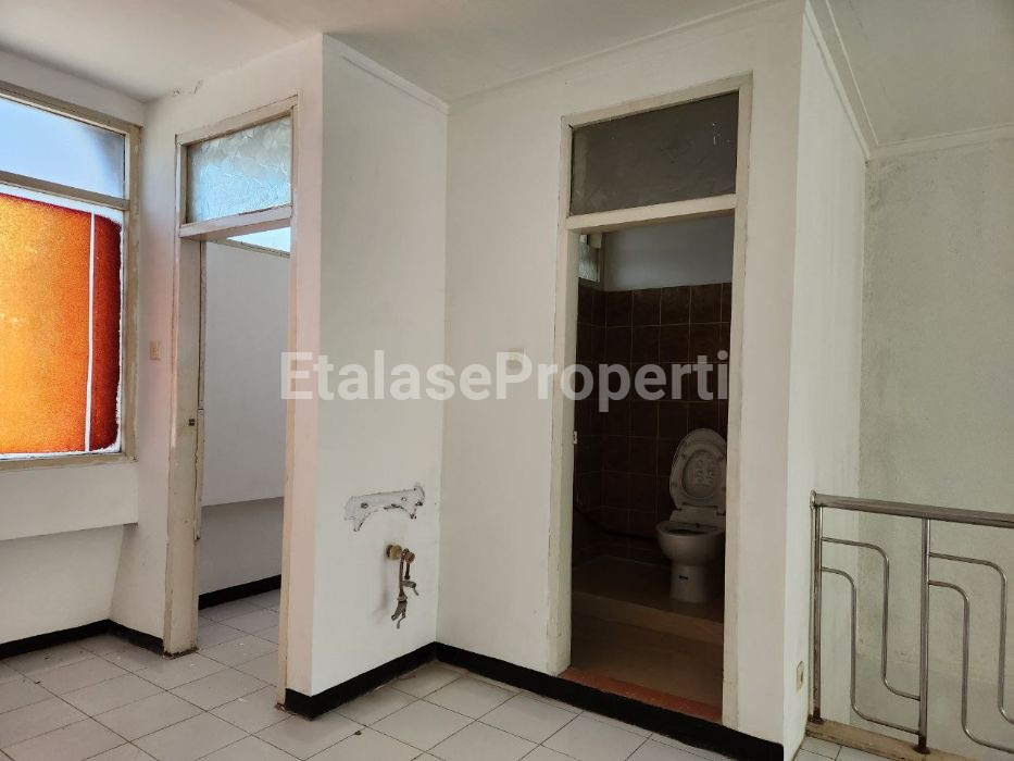 Foto properti DISEWAKAN Ruko 3 Lantai  SIAP PAKAI 7