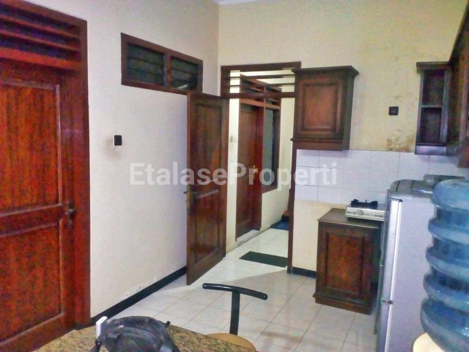 Foto properti Dijual Rumah Siap Huni 2 Lantai Daerah Klampis Harapan Surabaya 6