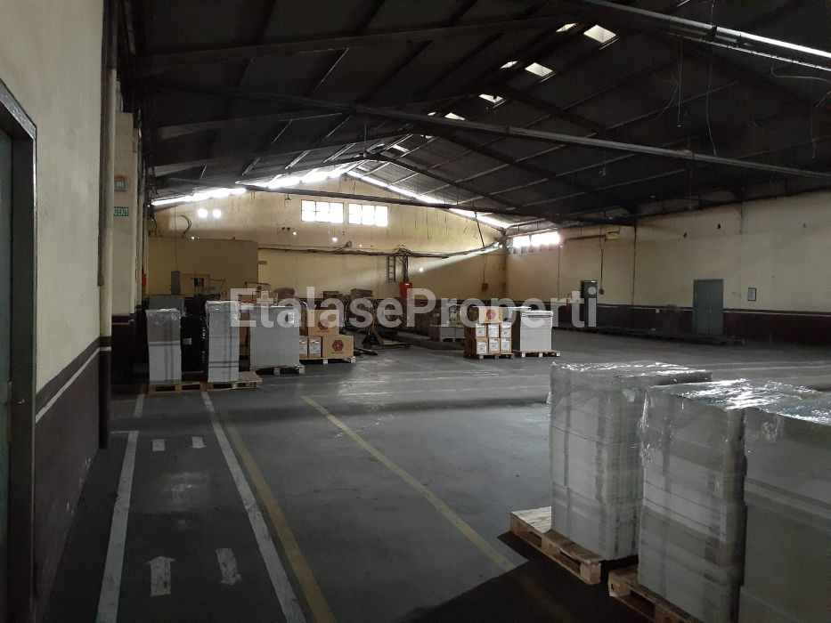 Foto properti Disewakan Gudang Pabrik Dan Kantor Margomulyo Siap Huni Ukuran Besar! 2