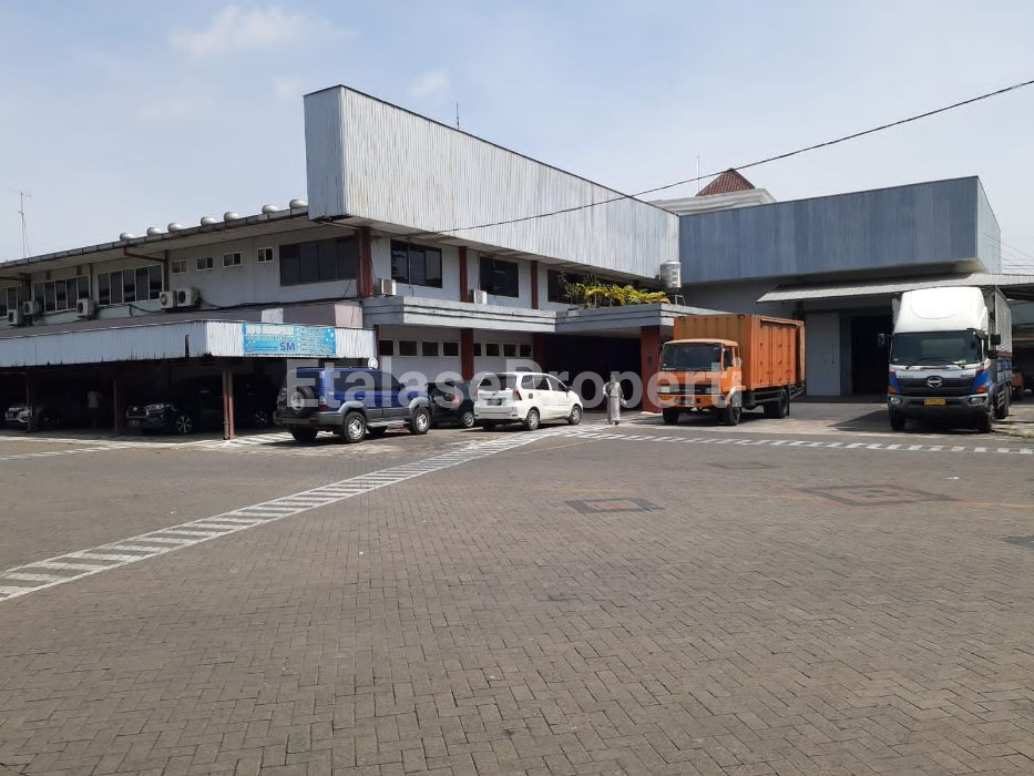 Foto properti Disewakan Gudang Pabrik Dan Kantor Margomulyo Siap Huni Ukuran Besar! 6