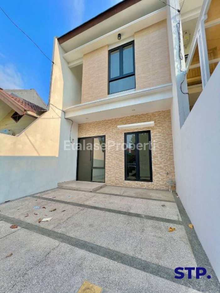 Foto properti Turun Harga - Rumah Nirwana Eksekutif Modern Minimalis 3