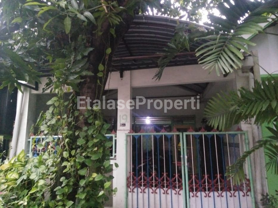 Foto properti Rumah Dijual  Cepat, Di Jl.Dukuh Kupang Timur,Surabaya 1