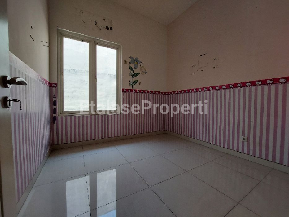 Foto properti DIJUAL RUMAH DI MANYAR JAYA SURABAYA TIMUR 5