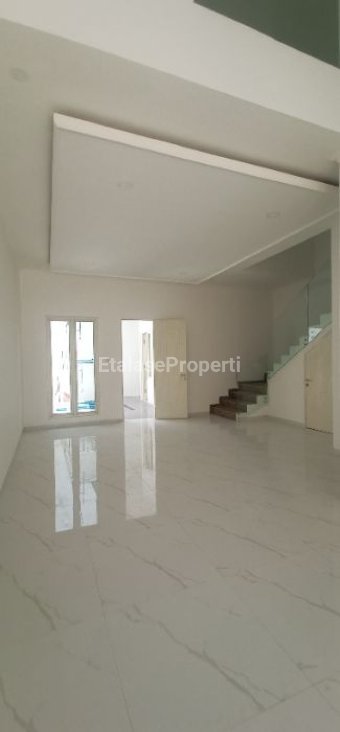 Foto properti Dijual Rumah Baru Gress 5