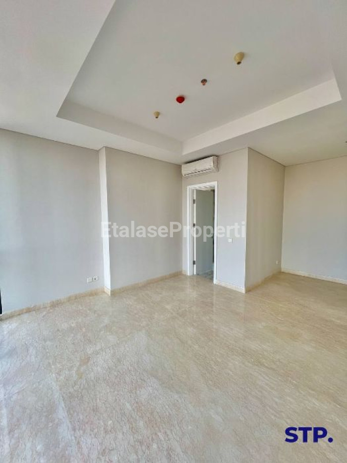 Foto properti Jual Cepat, Apartemen Voila Ciputra World 4 Bedroom Lantai 36 5