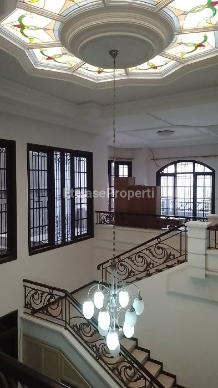 Foto properti Disewakan Rumah Siap Huni Di Graha Famili 3
