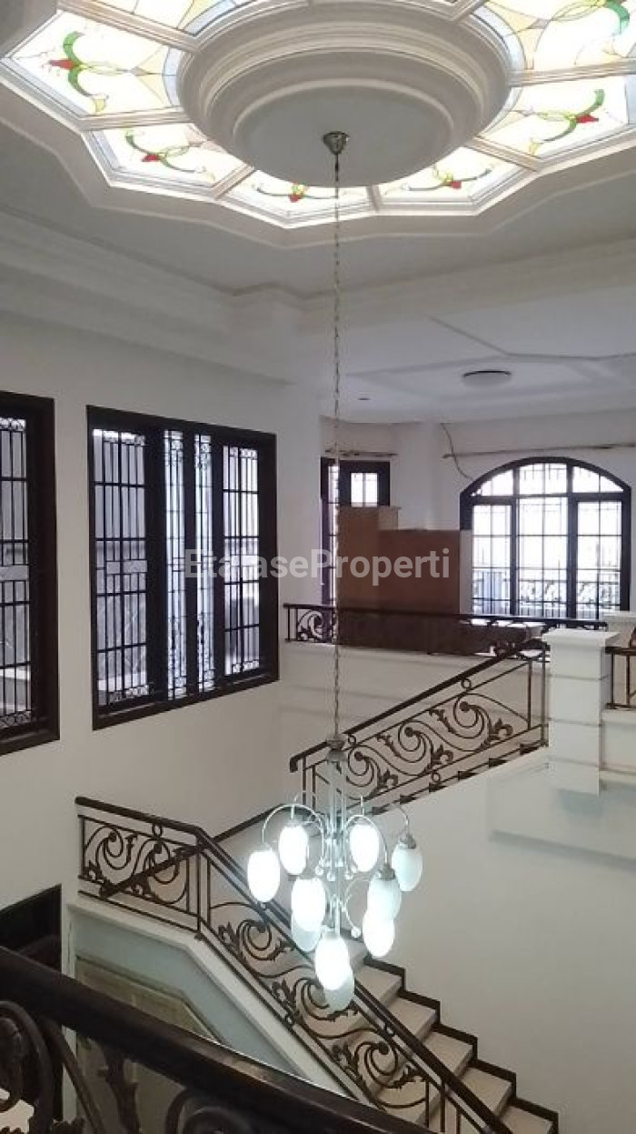 Foto properti Disewakan Rumah Siap Huni Di Graha Famili 4