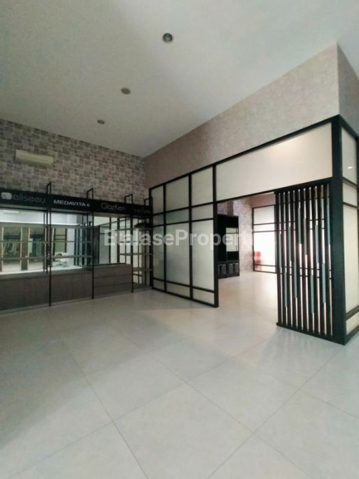Foto properti Disewakan Ruang Usaha Raya Dharmahusada 3