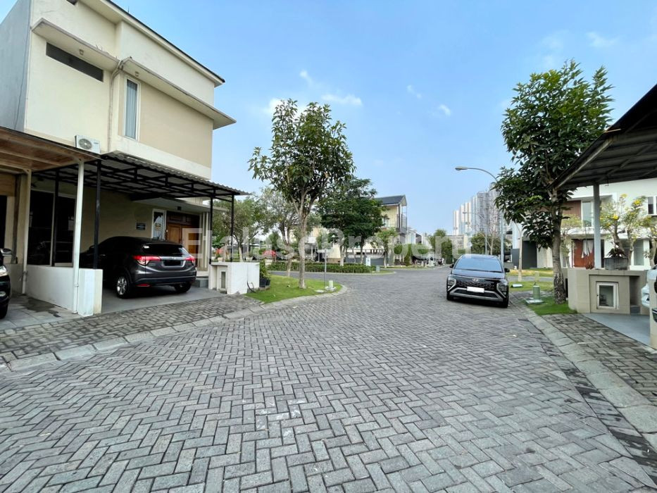 Foto properti *Dijiual Rumah Dian Istana Mocca Vrbana* 4