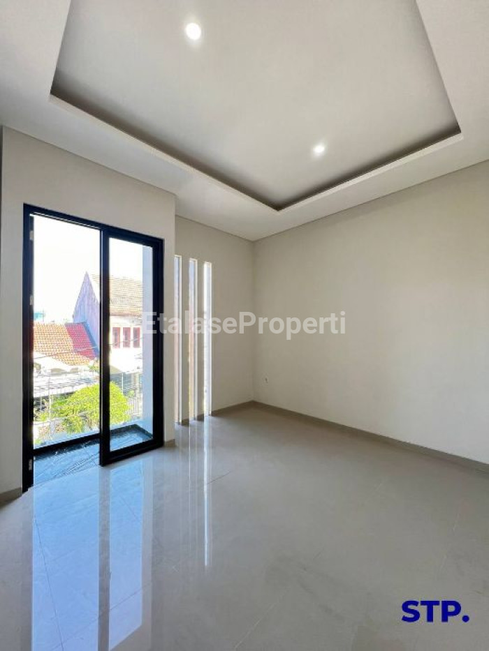 Foto properti Rumah Baru Di Wisma Mukti Klampis Semolo Barat 7