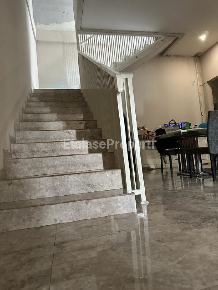 Foto properti Rumah 2 Lantai Di Graha Tirta Sudah Renov Dan Siap Huni 4