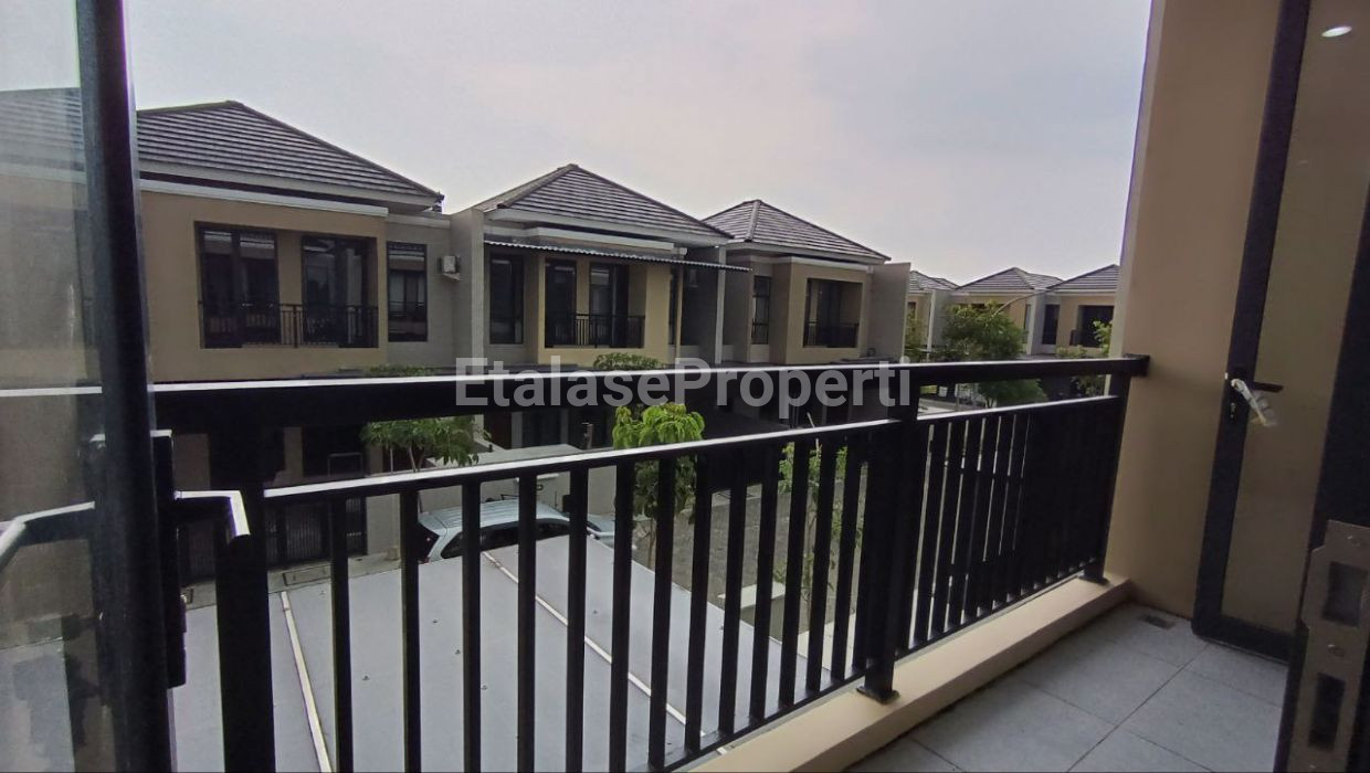 Foto properti Dijual Rumah Baru Gress 7