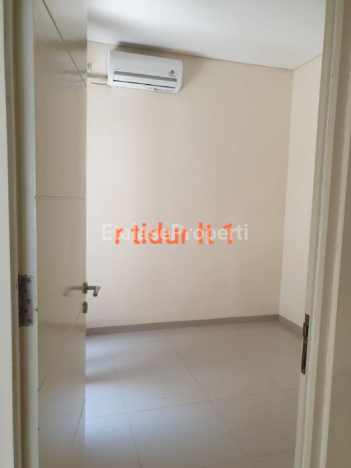 Foto properti Dijual Rumah Rungkut Asri Tengah 4