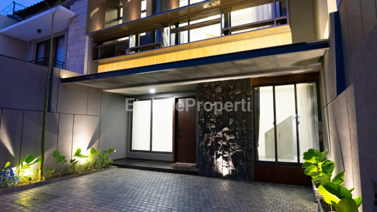 Foto properti Dijual Rumah Baru Minimalis San Antonio Pakuwon City 3