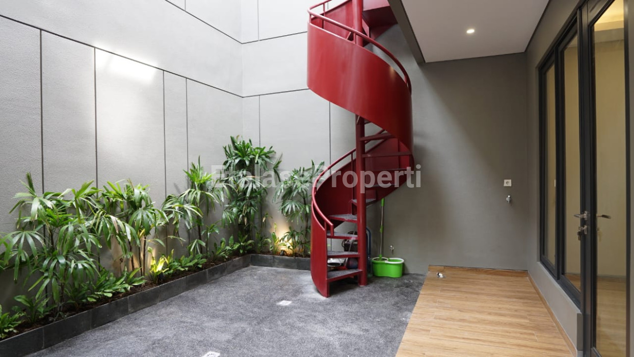 Foto properti Dijual Rumah Baru Minimalis San Antonio Pakuwon City 10