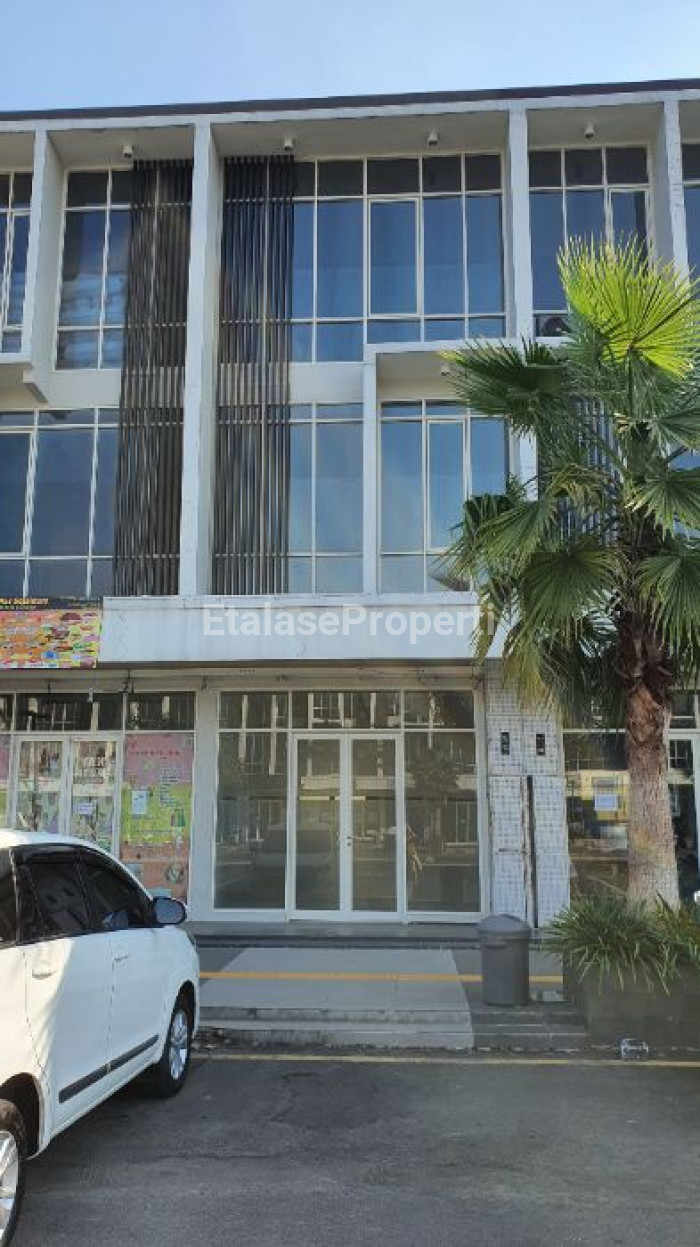 Foto properti Ruko Disewakan Di Northwest Blvd 2