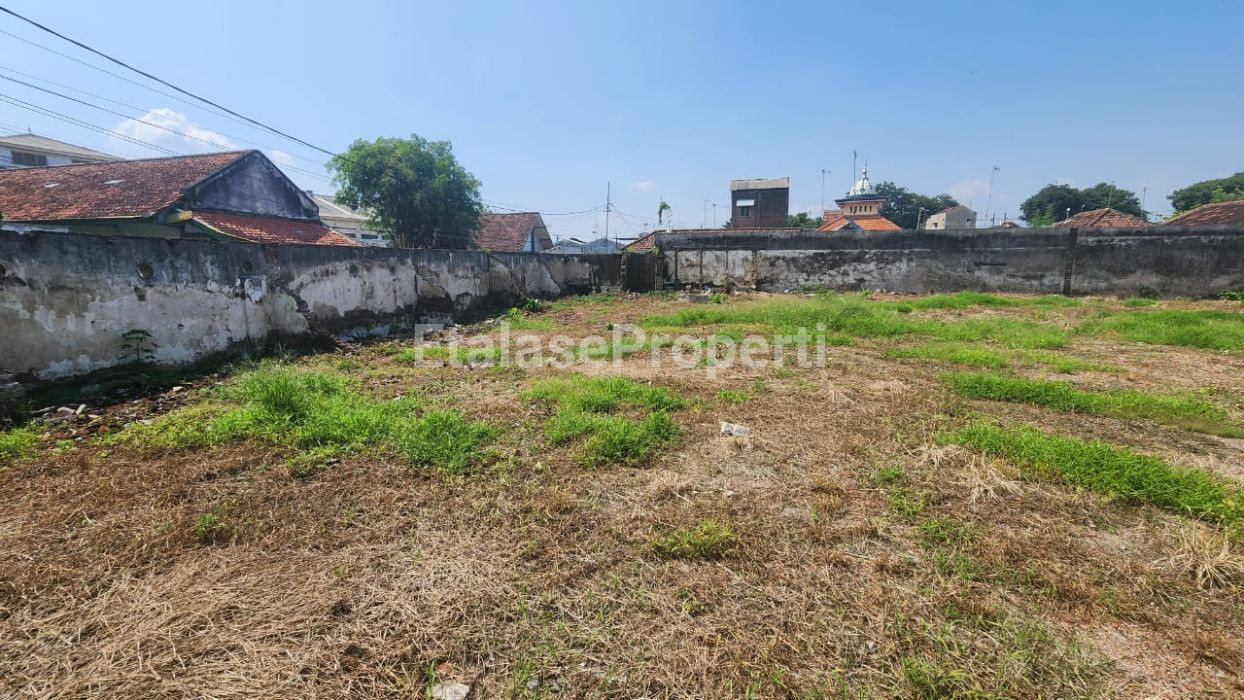 Foto properti Jual Tanah Di Jalan Ayani Jombang (ruko + Tanah) Lokasi Super Strategis 3