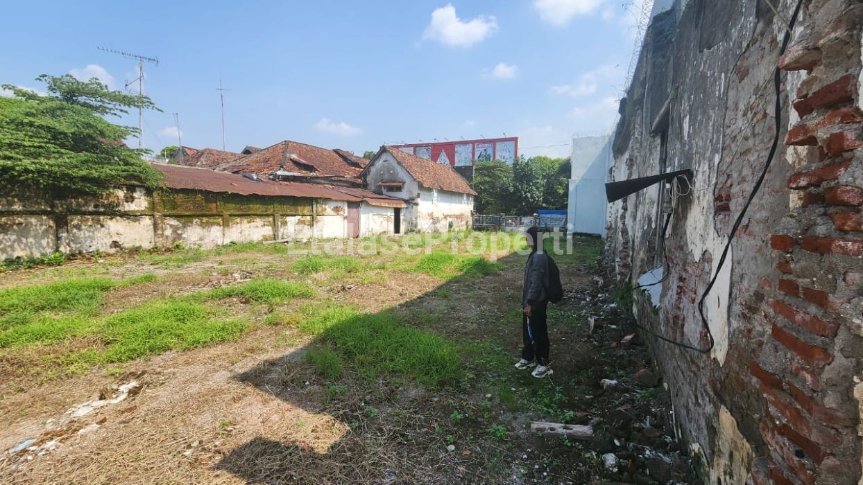 Foto properti Jual Tanah Di Jalan Ayani Jombang (ruko + Tanah) Lokasi Super Strategis 5