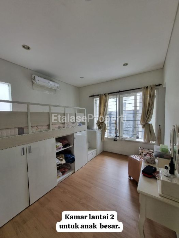 Foto properti Rumah Royal Residence 5