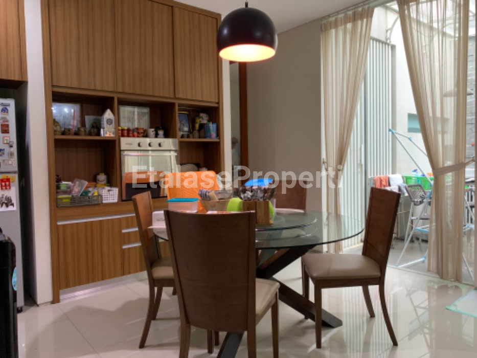 Foto properti Jual Rumah Somerset Citraland Siap Huni 4
