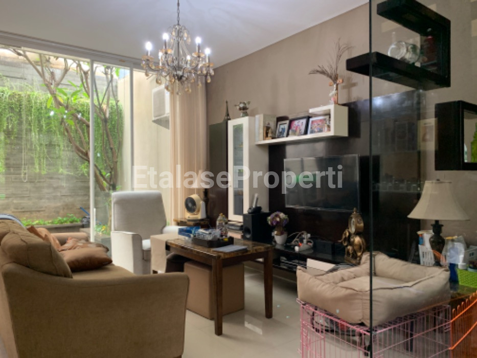 Foto properti Jual Rumah Somerset Citraland Siap Huni 7