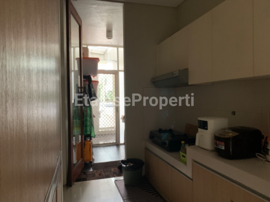 Foto properti Jual Rumah Somerset Citraland Siap Huni 9