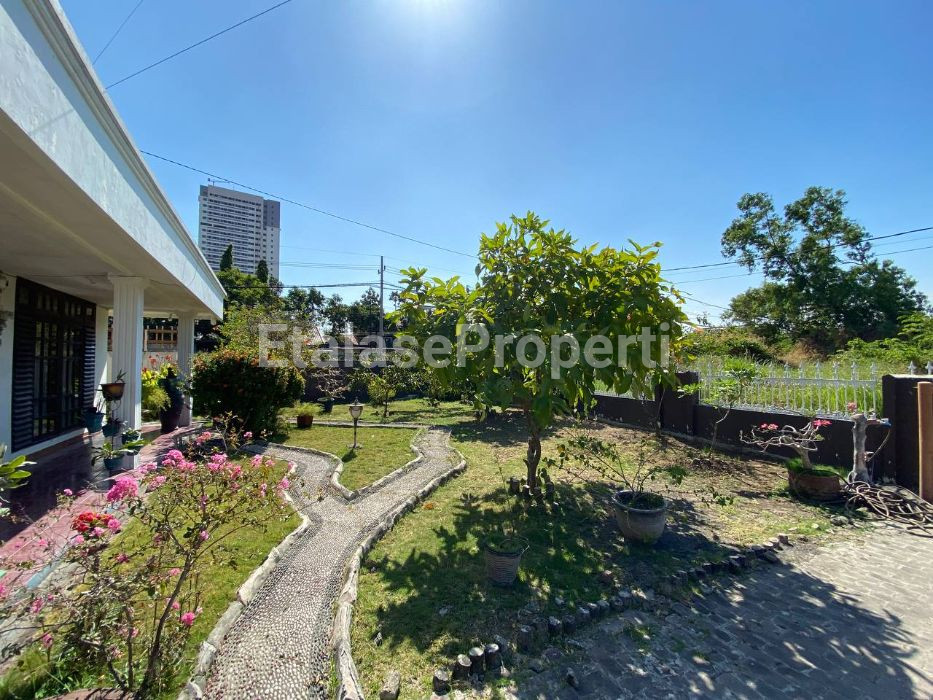 Foto properti Dijual Rumah Siap Huni  Wiyung Brantas Permai, Surabaya Barat (HITUNG TANAH) 2