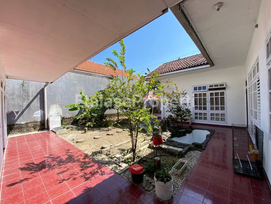 Foto properti Dijual Rumah Siap Huni  Wiyung Brantas Permai, Surabaya Barat (HITUNG TANAH) 8