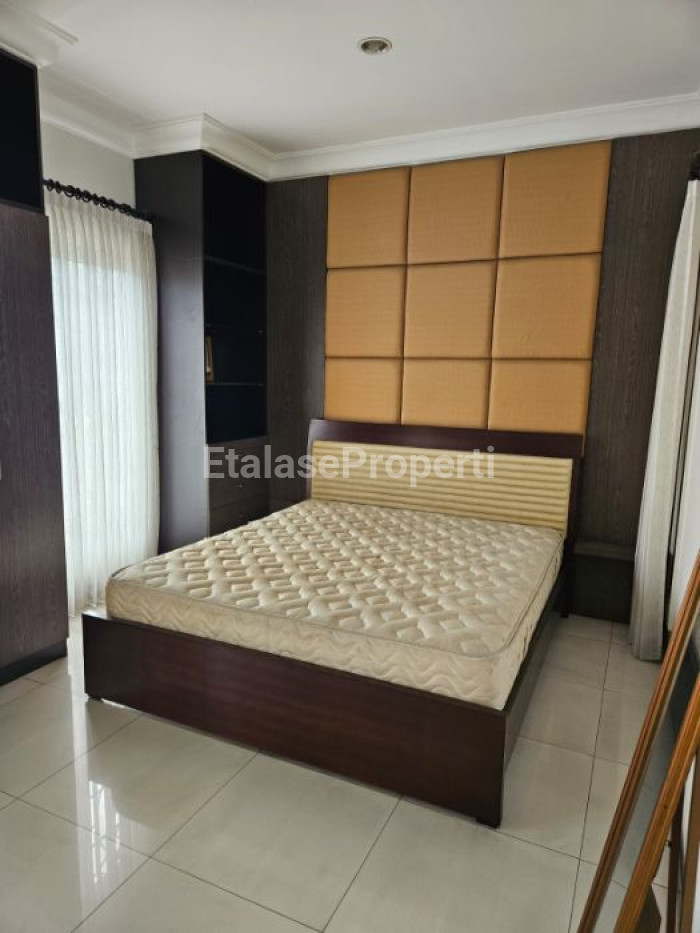 Foto properti Rumah Di Jual Di Raffles Garden Citraland 7