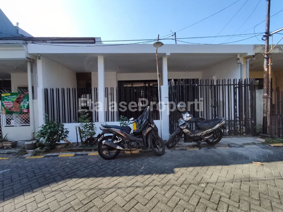 Foto properti Rumah Minimalis Fasilitas Lengkap Siap Huni Strategis Rungkut Mapan Barat Surabaya Timur 1