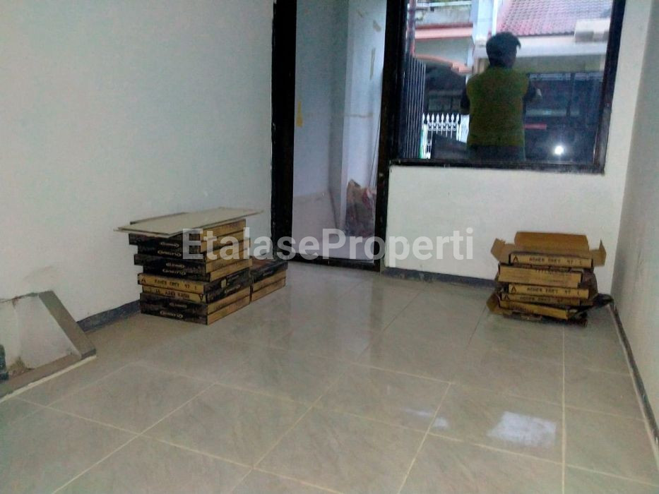 Foto properti Rumah Minimalis Fasilitas Lengkap Siap Huni Strategis Rungkut Mapan Barat Surabaya Timur 4