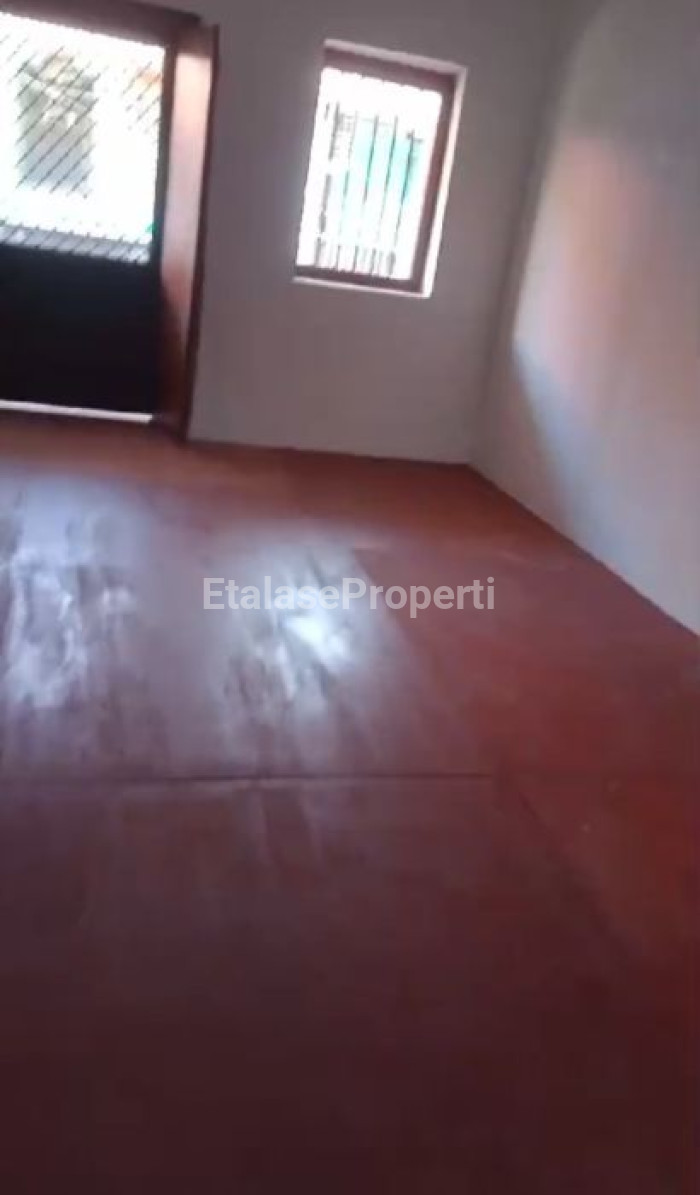 Foto properti Dijual Rumah Tengah Kota 2