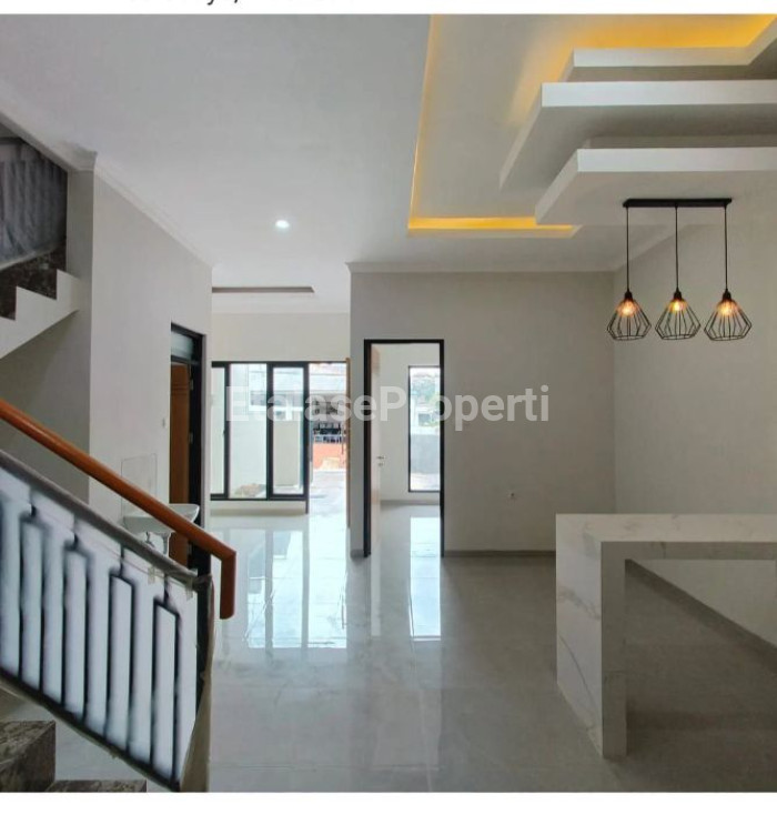 Foto properti Dijual Rumah Baru Gress 3
