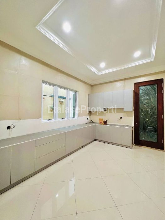 Foto properti *Dijual Rumah Baru Graha Famili Spek Premium, Private Cluster* 5