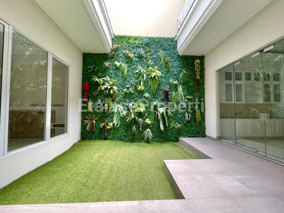 Foto properti *Dijual Rumah Baru Graha Famili Spek Premium, Private Cluster* 5