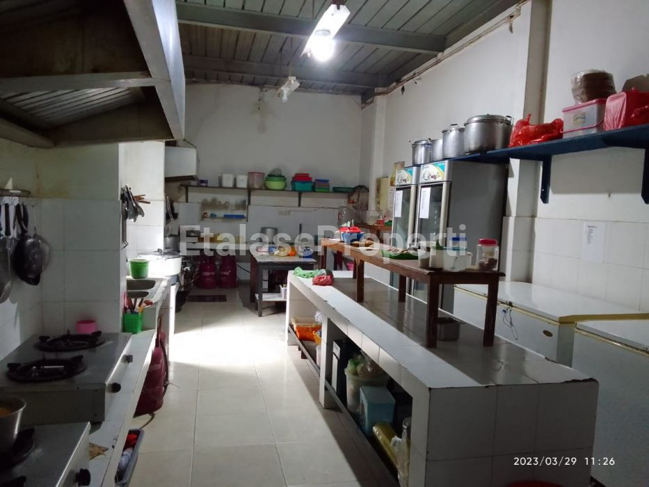 Foto properti Dijual Rumah Makan Di Barata Jaya 3