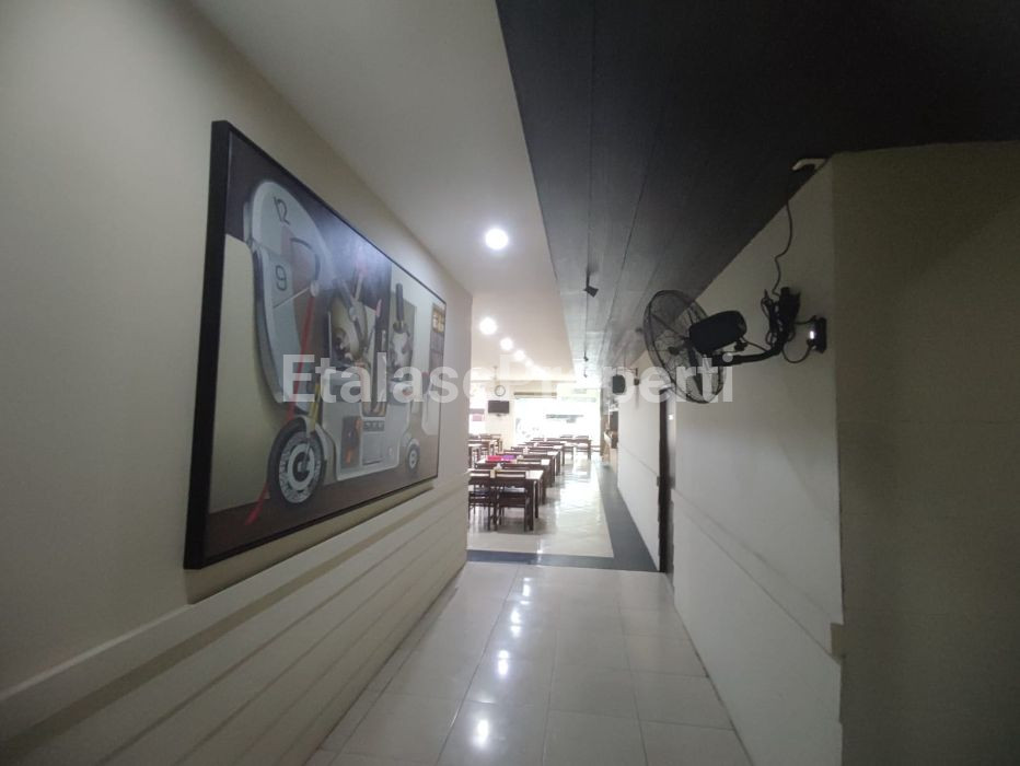 Foto properti Dijual Rumah Makan Di Barata Jaya 5