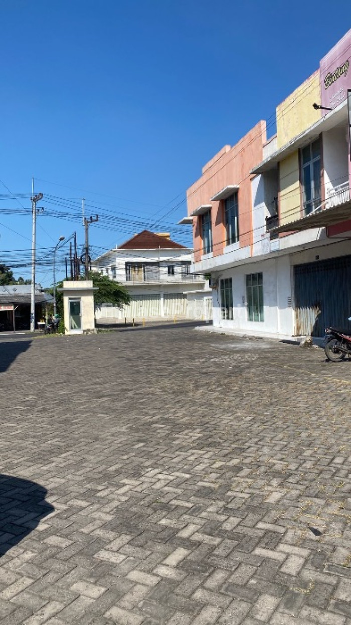 Foto properti Ruko Murah Menganti, Lokasi Sangat Strategis Cocok Untuk Usaha Apapun. 2