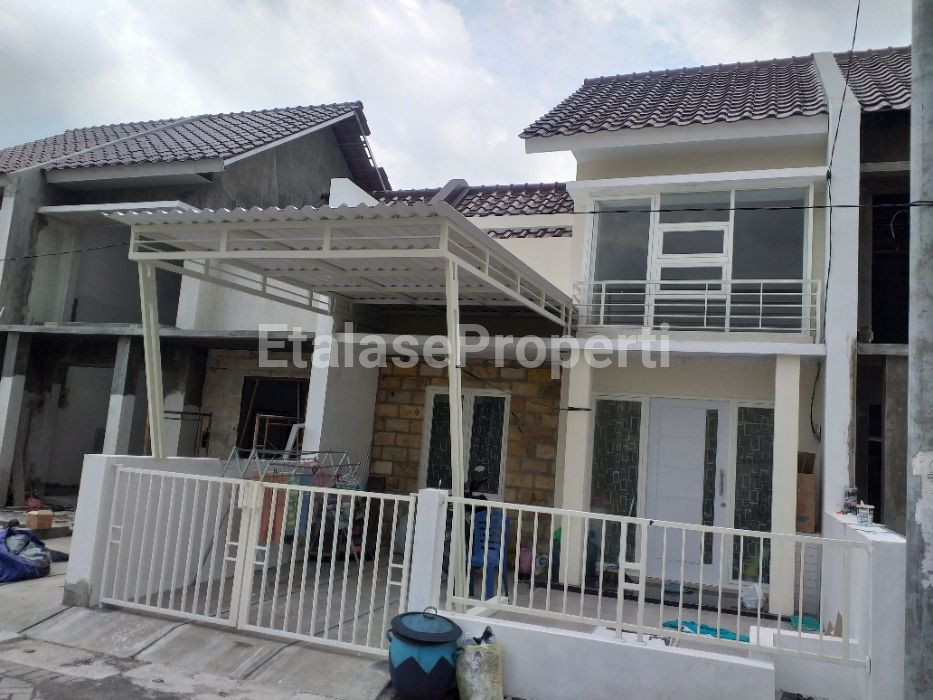 Foto properti ( PRIMARY ) DIJUAL RUMAH 1 LANTAI GREENLAKE WONOREJO TAHAP 5 KONSEP MEZANINE 1