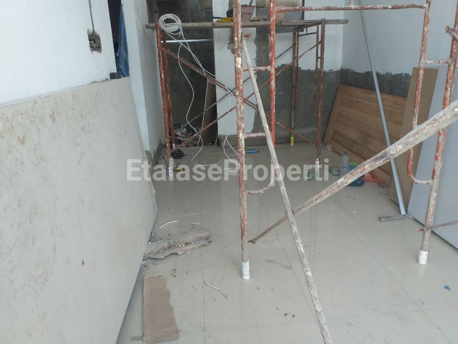 Foto properti ( PRIMARY ) DIJUAL RUMAH 1 LANTAI GREENLAKE WONOREJO TAHAP 5 KONSEP MEZANINE 3