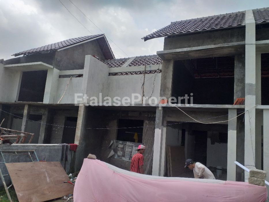 Foto properti ( PRIMARY ) DIJUAL RUMAH 1 LANTAI GREENLAKE WONOREJO TAHAP 5 KONSEP MEZANINE 8