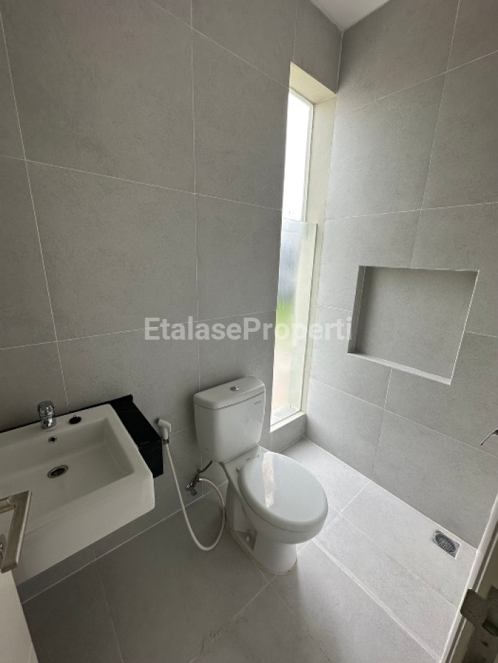 Foto properti Rumah Minimalis Siap Huni Di Citraland Surabaya Barat Northwest Park 3