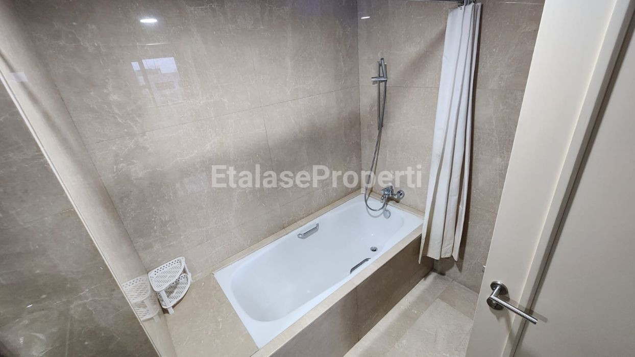 Foto properti *Dijual Apartment One Icon, Full Furnish* 9