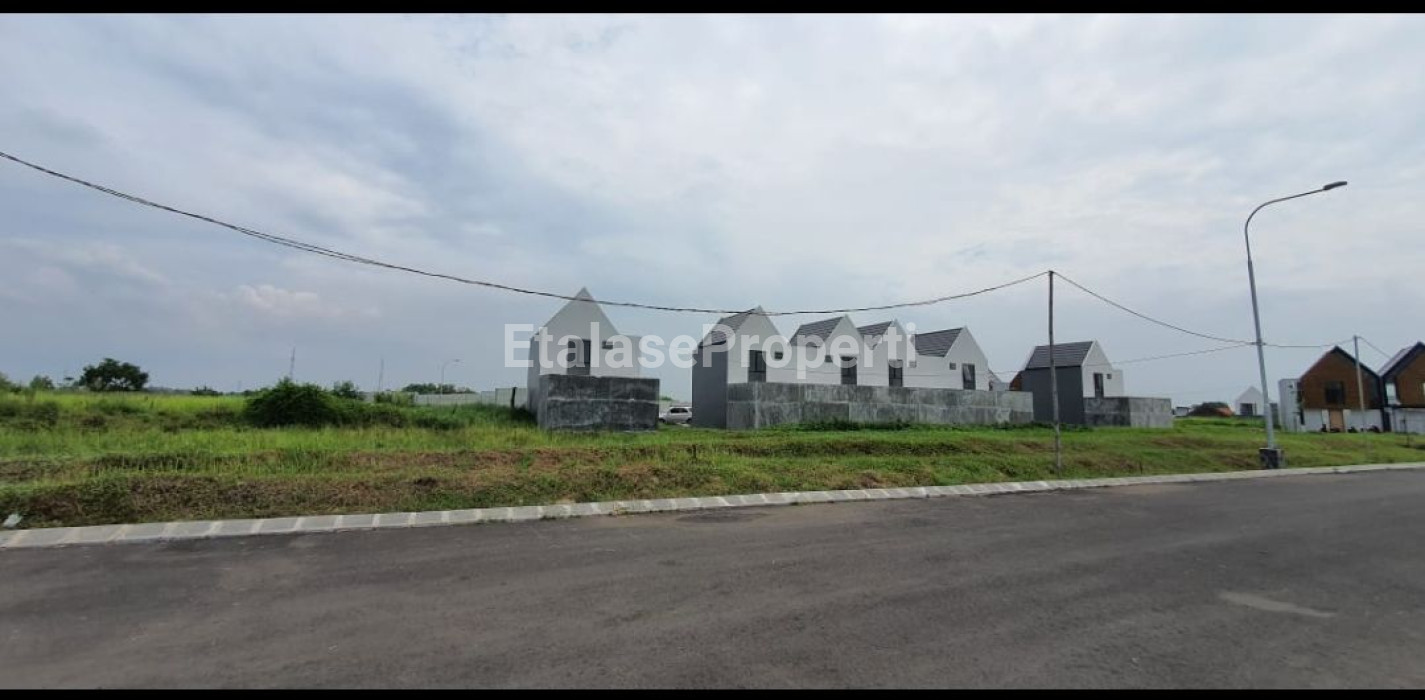 Foto properti Dijual Tanah Royal Residence 2 Blok C (jalan Utama) 2