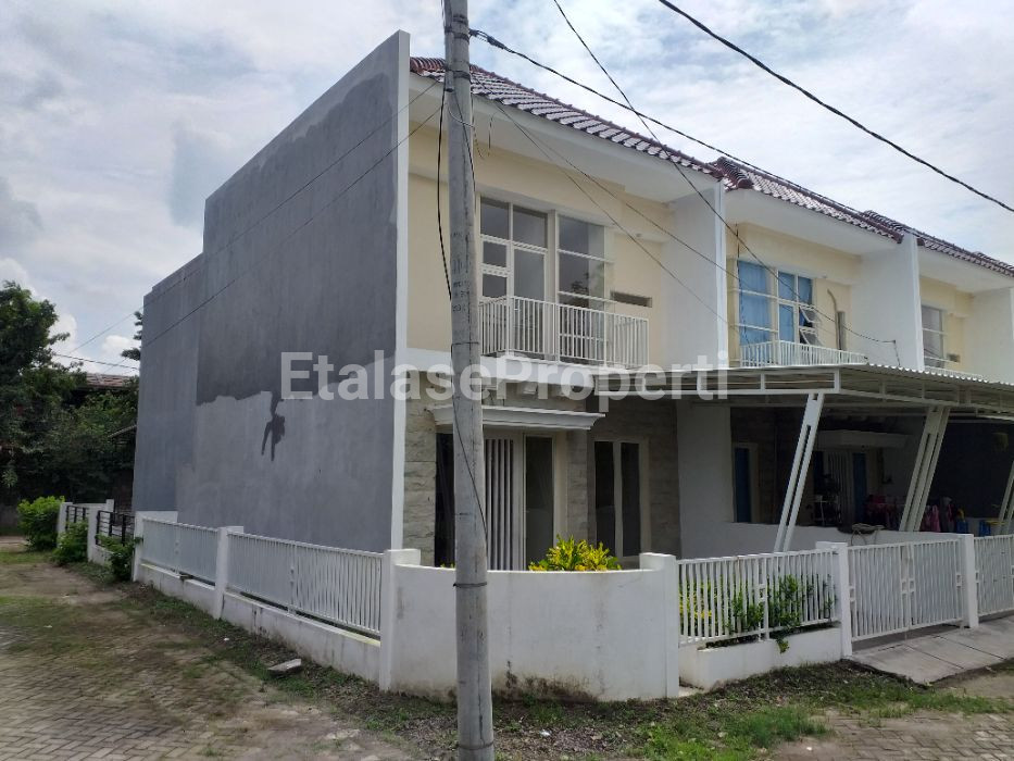 Foto properti RUMAH 2 LANTAI HOOK GREENLAKE (PRIMARY) 1